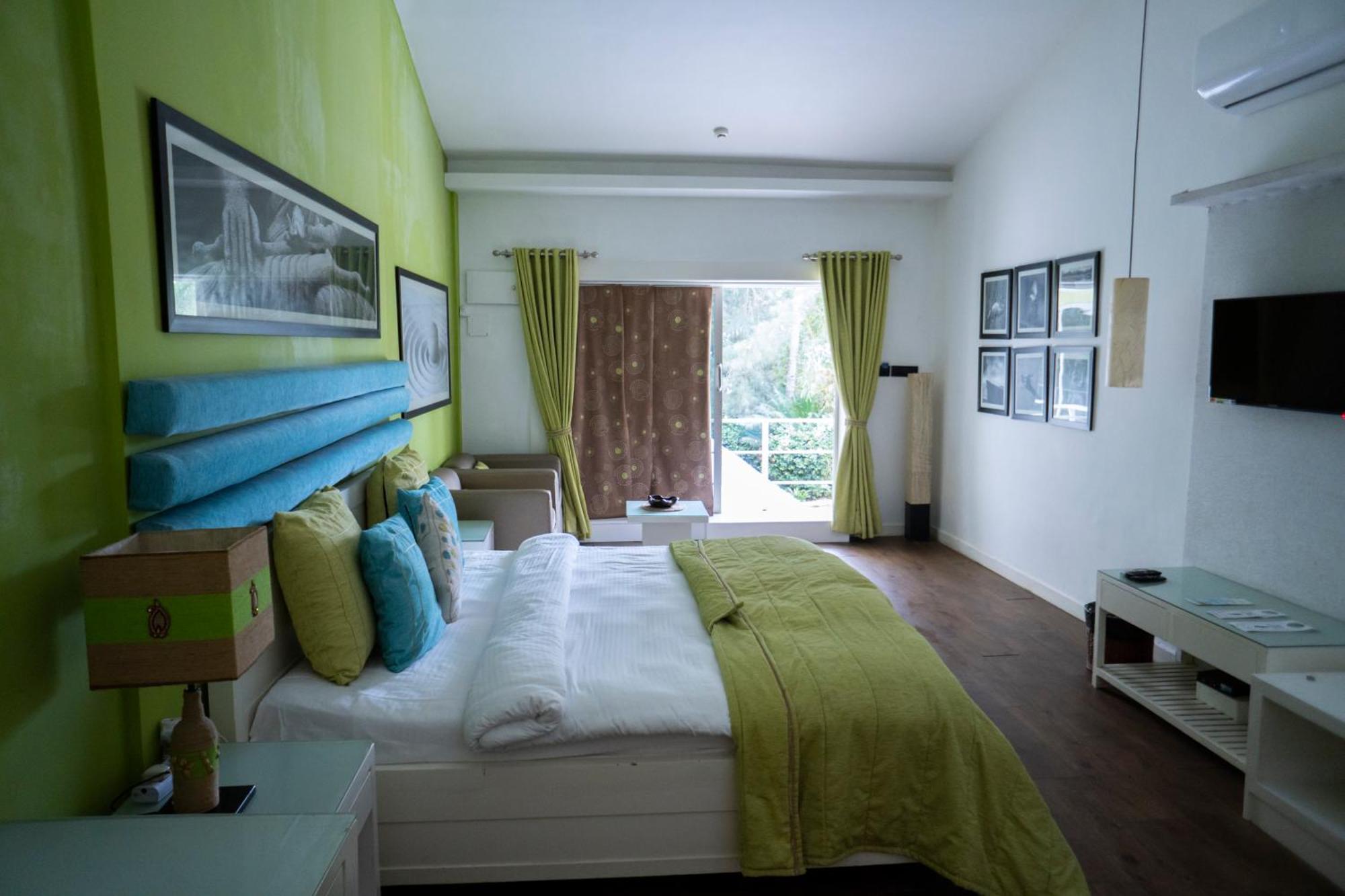 Regenta Beach House Resort, Goa 比纳里姆 外观 照片
