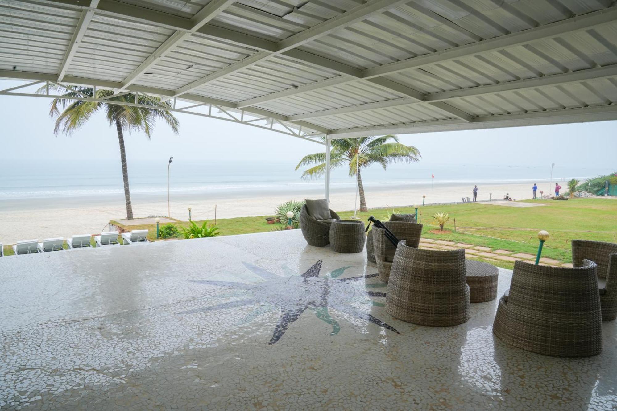 Regenta Beach House Resort, Goa 比纳里姆 外观 照片