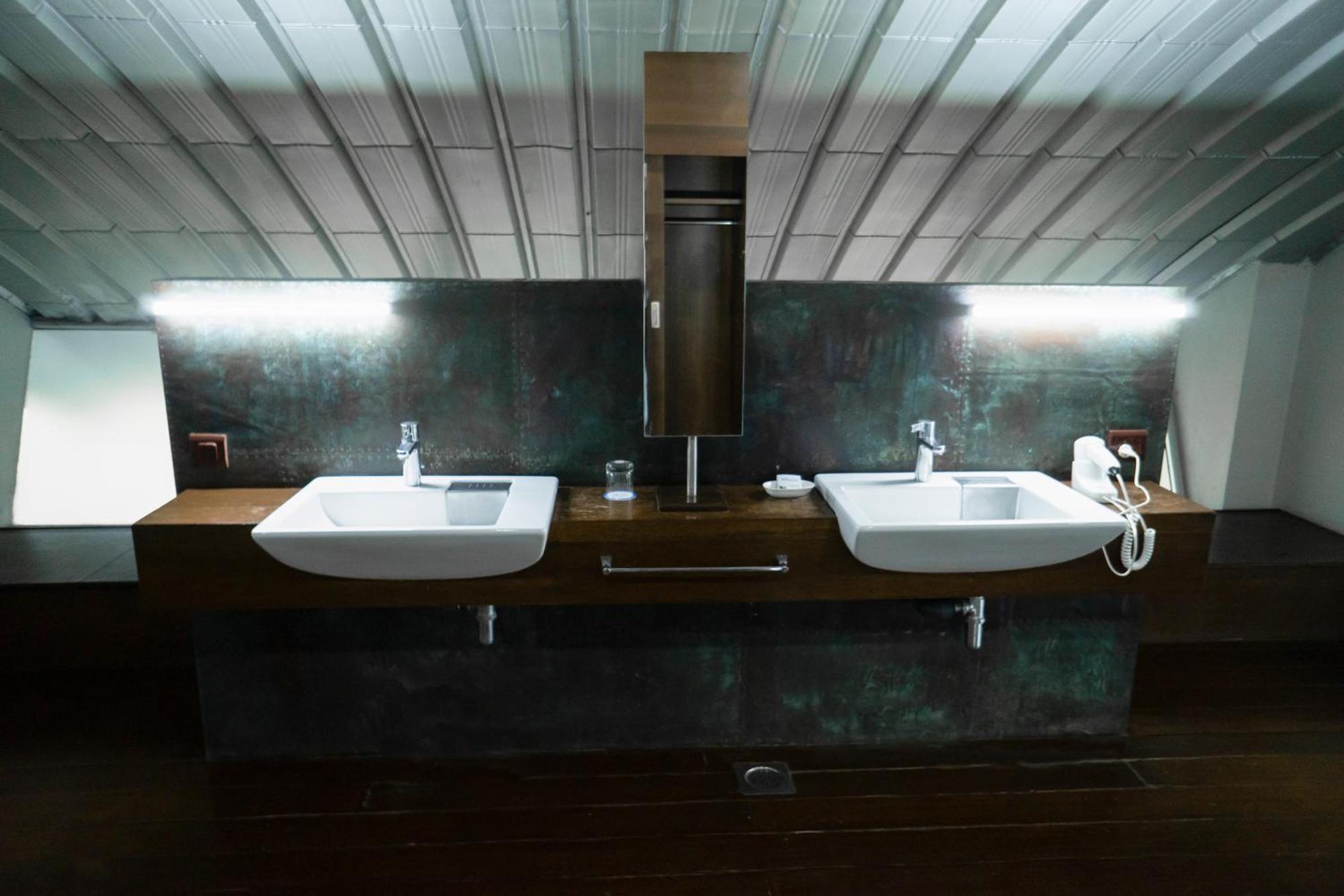 Regenta Beach House Resort, Goa 比纳里姆 外观 照片